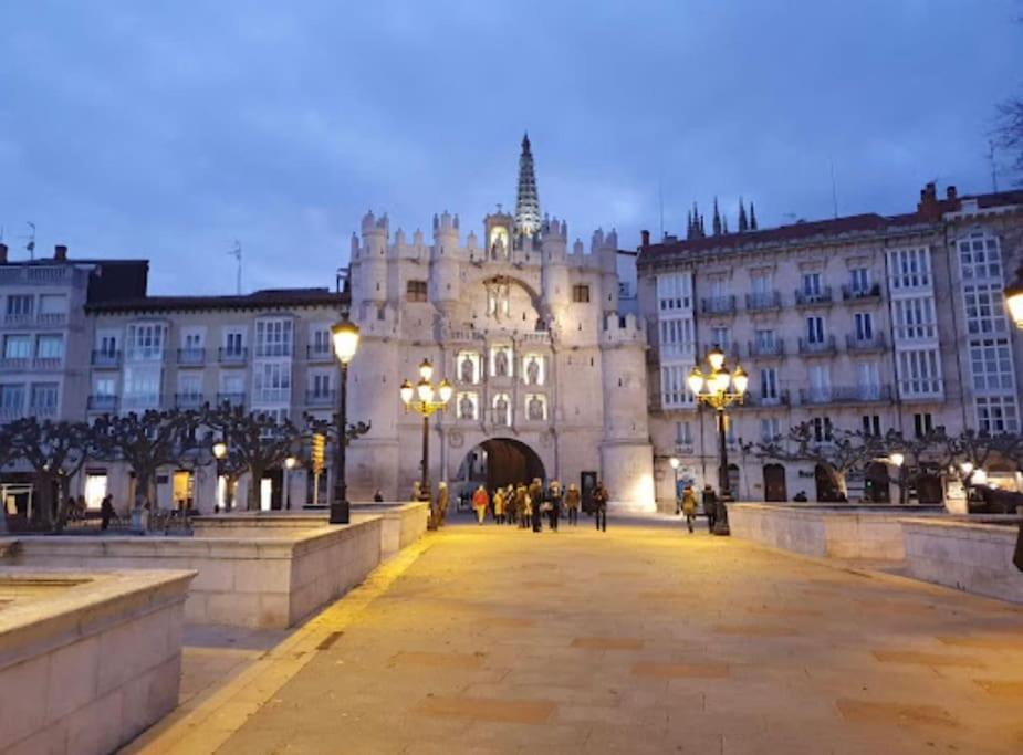 Ferienwohnung Vivienda De Uso Turistico En El Corazon De Burgo Exterior foto